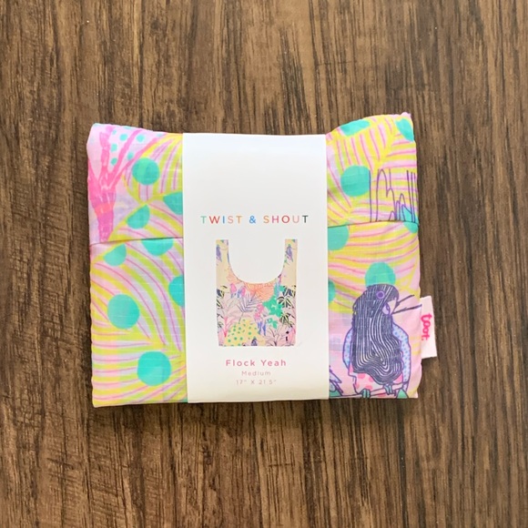 Francesca’s collections twist & shout  flock yeah reusable tote - Picture 2 of 6